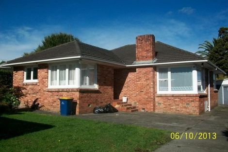 Photo of property in 8 Fairdene Avenue, Henderson, Auckland, 0610