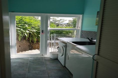 Photo of property in 19 Milton Terrace, Picton, 7220