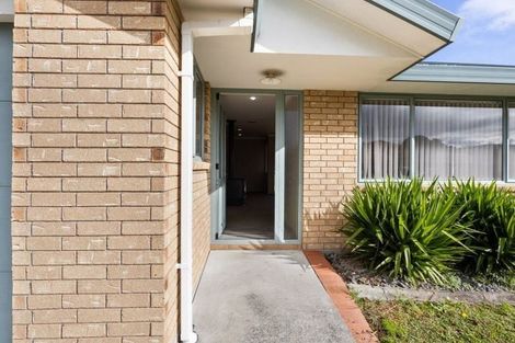 Photo of property in 8a Lloyd Drive, Nawton, Hamilton, 3200