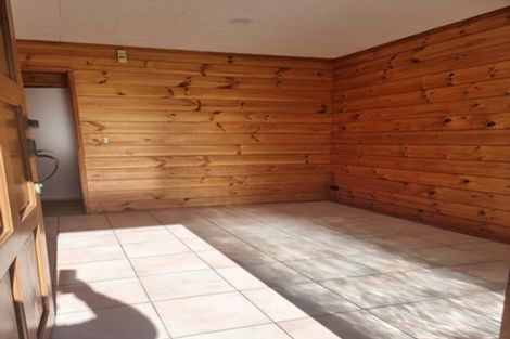 Photo of property in 56 Glennandrew Drive, Half Moon Bay, Auckland, 2012