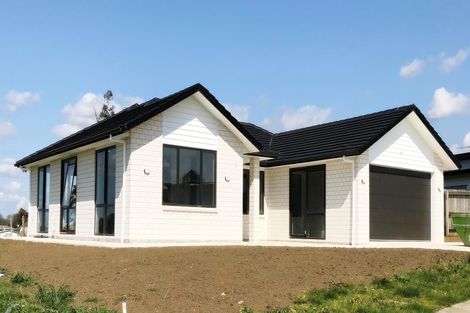 Photo of property in 8 Hillpark Drive, Pokeno, 2402