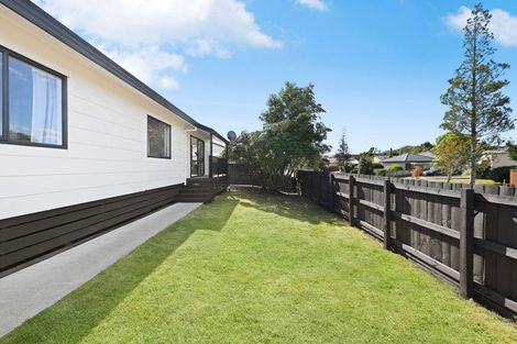 Photo of property in 12 Lloyd Drive, Nawton, Hamilton, 3200