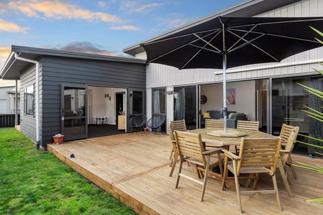 Photo of property in 46 Spinifex Street, Papamoa Beach, Papamoa, 3118