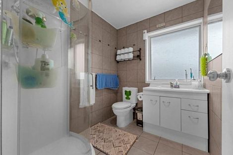 Photo of property in 12 Suwyn Place, Weymouth, Auckland, 2103