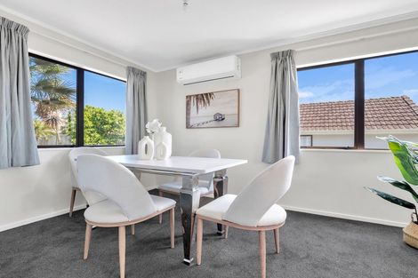 Photo of property in 2/9 Porchester Road, Papakura, 2110