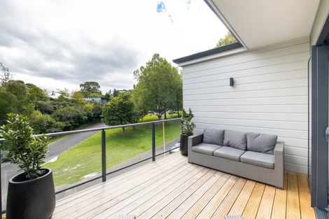 Photo of property in 10 Awarua Crescent, Havelock North, 4130