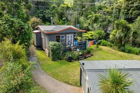 Photo of property in 9 Ocean Beach Road, Tairua, 3508