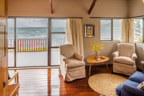 Photo of property in 32 Ocean Parade, Pukerua Bay, 5026