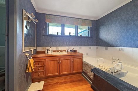 Photo of property in 932 Fortification Road, Cormacks, Oamaru, 9495