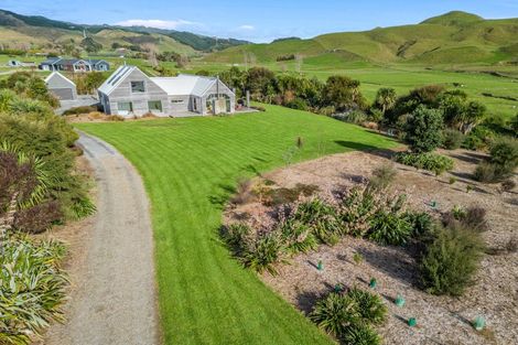 Photo of property in 48 Mountain View Drive, Manakau, Otaki, 5583