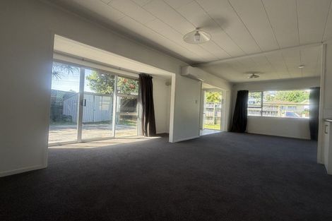 Photo of property in 16 Crombie Street, Bellevue, Tauranga, 3110