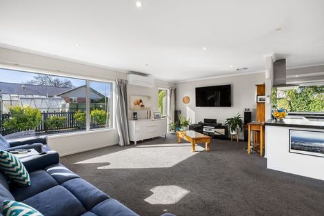 Photo of property in 320 Pages Road, Wainoni, Christchurch, 8061