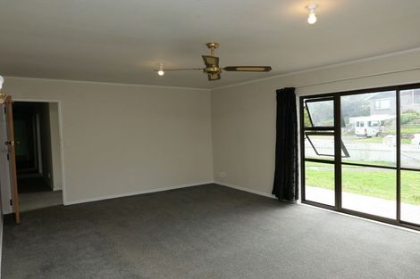 Photo of property in 72 Aorangi Road, Paraparaumu, 5032