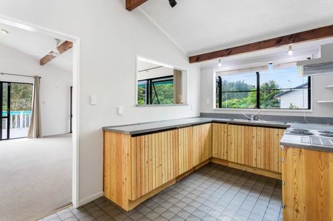 Photo of property in 44 Hale Crescent, Bayview, Auckland, 0629