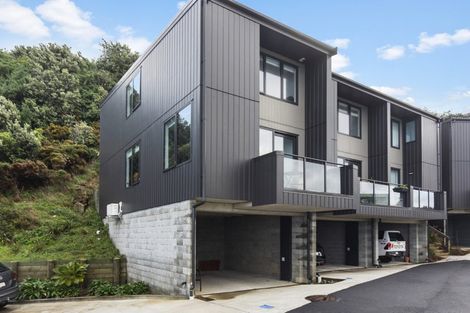 Photo of property in 17/52 High Street, Island Bay, Wellington, 6023