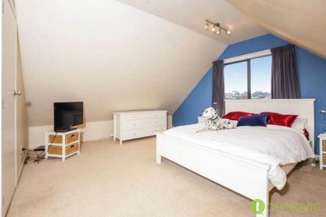 Photo of property in 56 Savoy Road, Glen Eden, Auckland, 0602