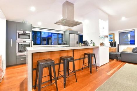 Photo of property in 105 The Esplanade, Manly, Whangaparaoa, 0930