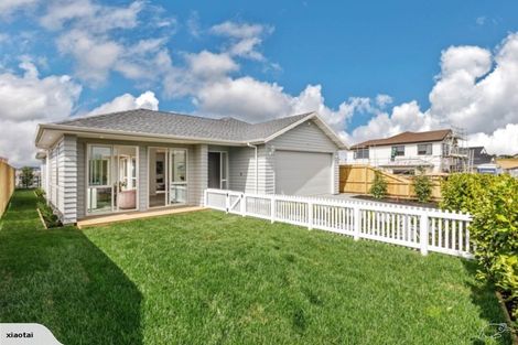 Photo of property in 137 Godfrey Drive, Orewa, 0931