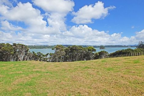Photo of property in 121 Ridge Road, Mahurangi East, Warkworth, 0982