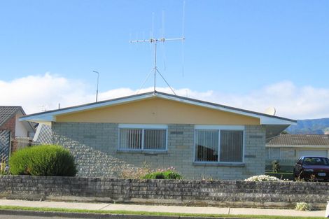 Photo of property in 62a Te Rauparaha Street, Otaki, 5512