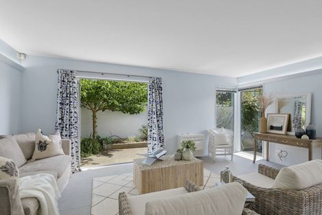 Photo of property in 1/64 Hewitts Road, Merivale, Christchurch, 8014