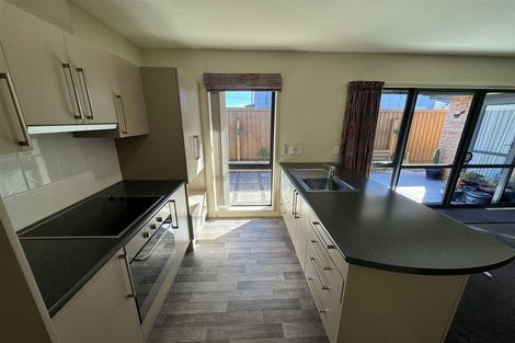 Photo of property in 3/123 Sawyers Arms Road, Northcote, Christchurch, 8052