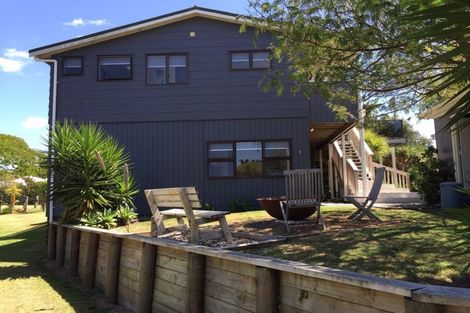 Photo of property in 14 Omutu Street, Oakura, Hikurangi, 0184