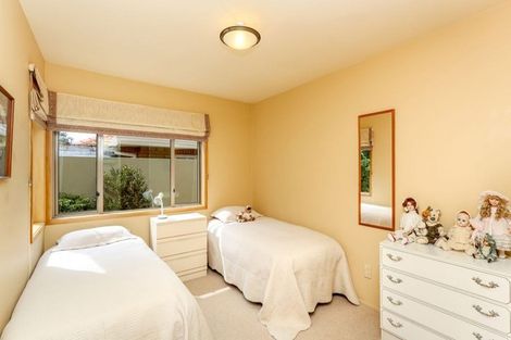 Photo of property in 3b Kawaroa Close, New Plymouth, 4310