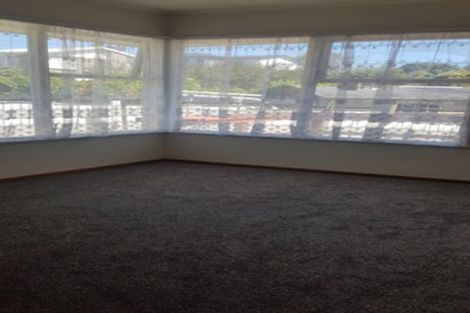 Photo of property in 28 Camellia Place, Mount Roskill, Auckland, 1041