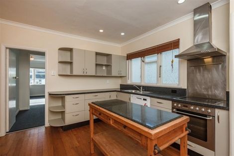 Photo of property in 8 Pimble Avenue, Karori, Wellington, 6012