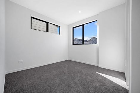 Photo of property in 2 Tukauri Place, Papakura, 2110