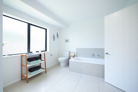 Photo of property in 5 Riverglen Drive, Haruru, 0204