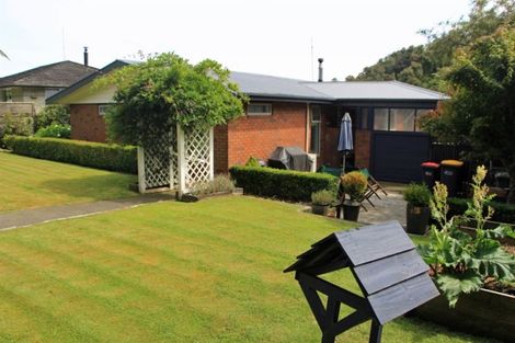 Photo of property in 21 Coates Street, Greymouth, 7805