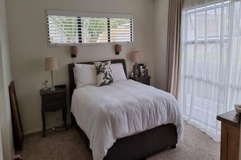 Photo of property in 17 Ferntree Terrace, West Harbour, Auckland, 0618