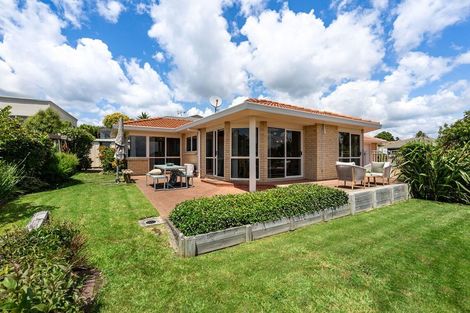 Photo of property in 27 Oteki Park Drive, Welcome Bay, Tauranga, 3112