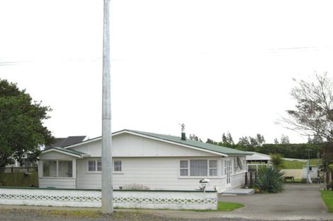 Photo of property in 573 Great South Road, Rosehill, Papakura, 2113