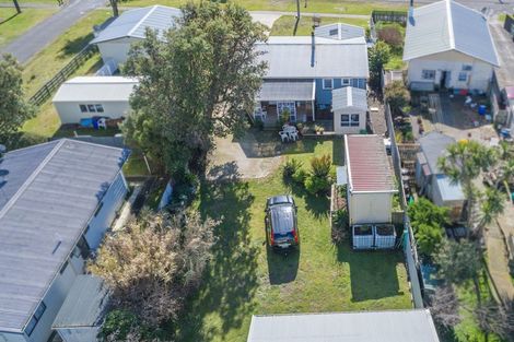 Photo of property in 69 Koputara Road, Himatangi Beach, Foxton, 4891