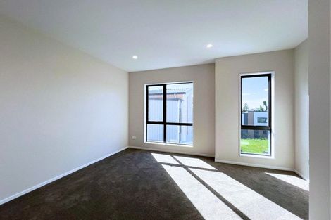 Photo of property in 42 Don Oliver Lane, Glen Eden, 0602