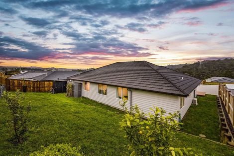 Photo of property in 10 Jeroboam Loop, Kumeu, 0810