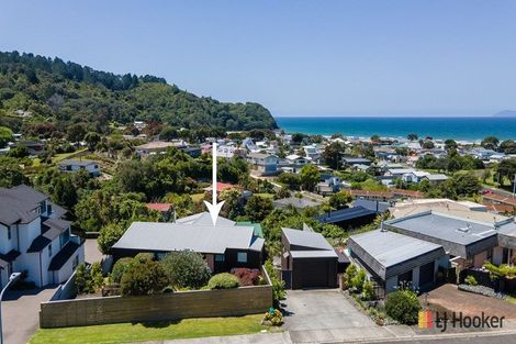 Photo of property in 22 Mayor View Terrace, Waihi Beach, 3611