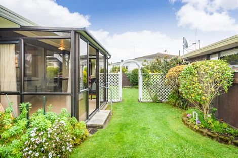 Photo of property in 4 Mcarthur Street, Terrace End, Palmerston North, 4410