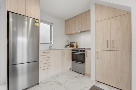 Photo of property in 42 Kaikoura Street, Maupuia, Wellington, 6022