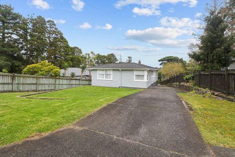 Photo of property in 37 Derwent Crescent, Titirangi, Auckland, 0604