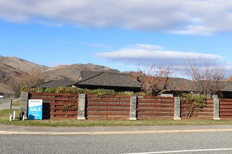 Photo of property in 90 Inniscort Street, Cromwell, 9310