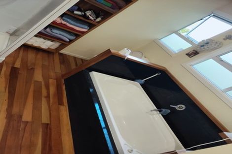 Photo of property in 28f Wallath Road, Westown, New Plymouth, 4310