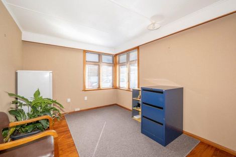 Photo of property in 10 Bright Street, Eketahuna, 4900