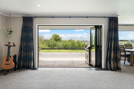 Photo of property in 48 Travers Road, Te Kauwhata, 3782