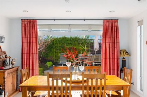 Photo of property in 21 Taylors Avenue, Bryndwr, Christchurch, 8052