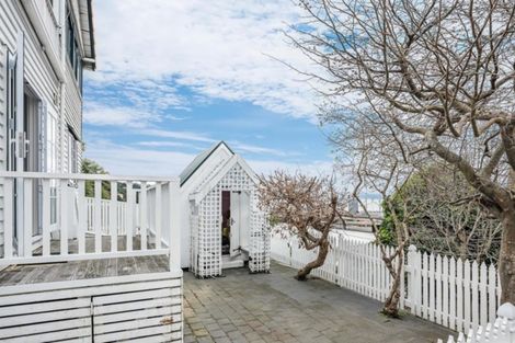 Photo of property in 12 Frandi Street, Thorndon, Wellington, 6011