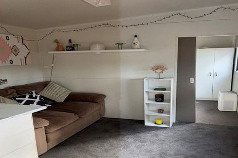 Photo of property in 77 Duffy Road, Waitakere, Henderson, 0782